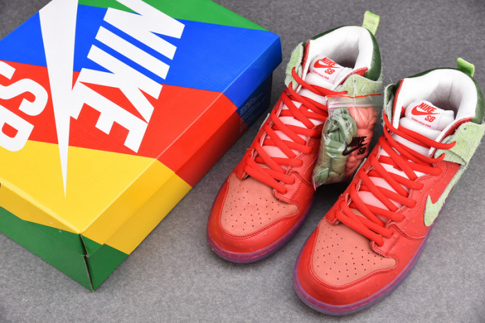 nike sb dunk high strawberry cough - cw7093-600