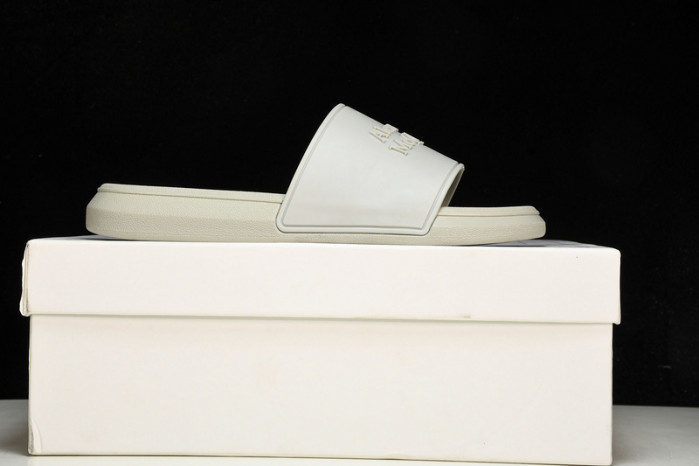 M*Q*en slide cophsoe mqs-03