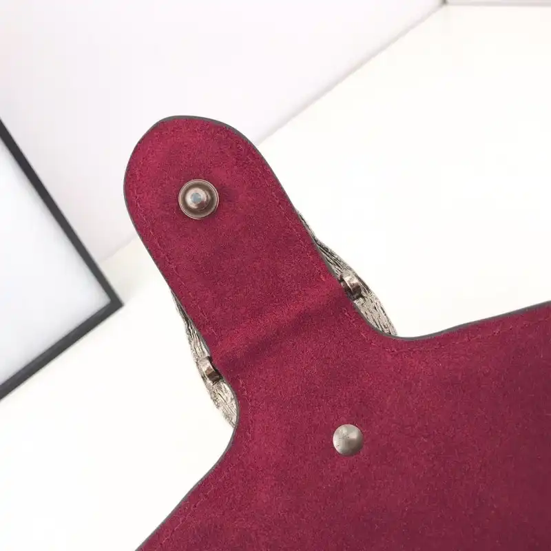 G*u*i bags 19b57g0061