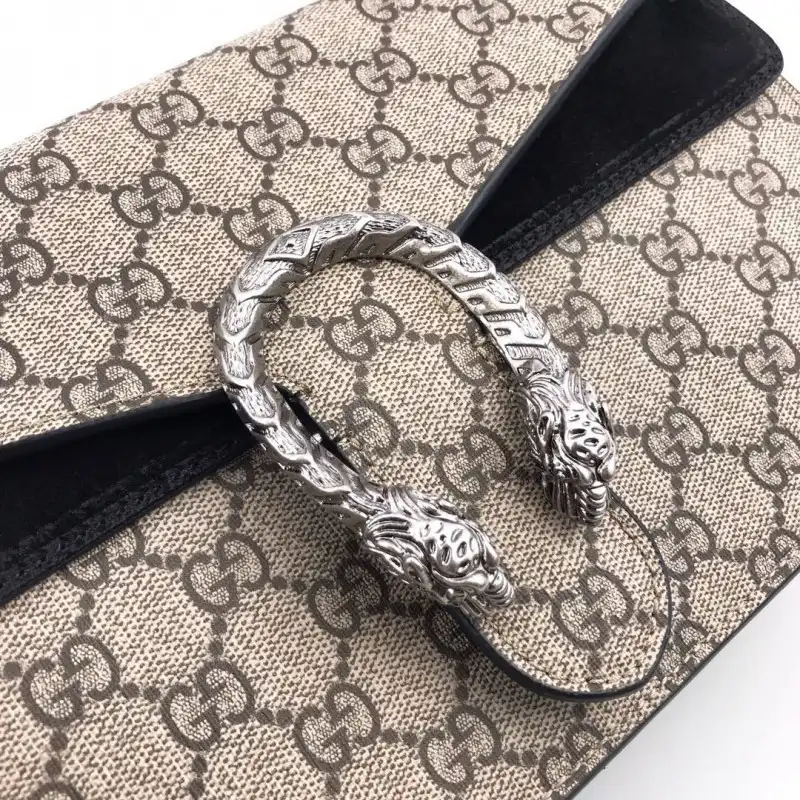 G*u*i bags 19b57g0065