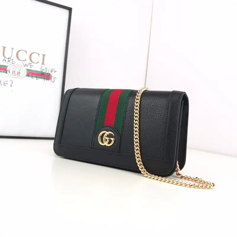 G*u*i bags 19b57g0109