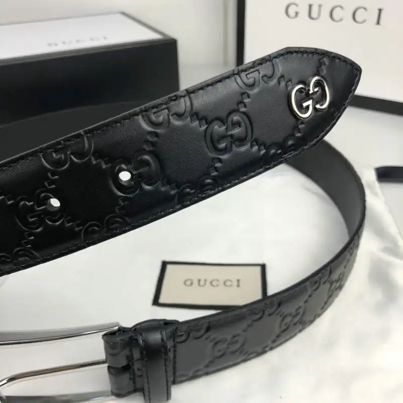 G*u*i s belt 2007xf0094