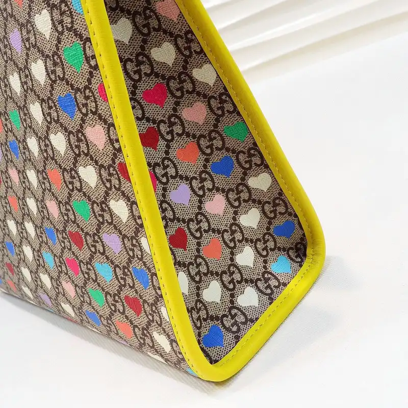 G*u*i bags 205b570018