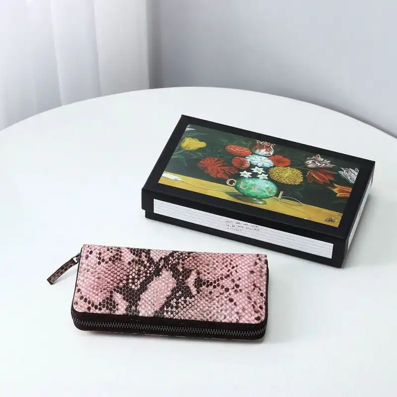 G*u*i bags 20b570278