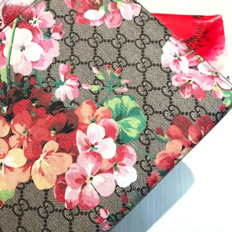 G*u*i bags 20guc0158