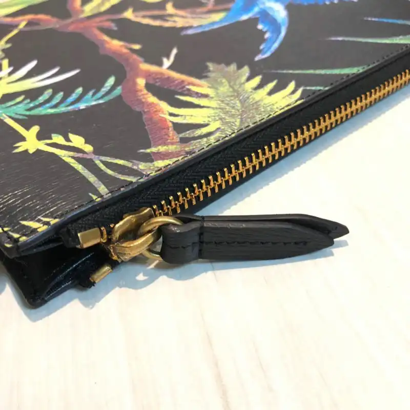 G*u*i bags 20guc0225