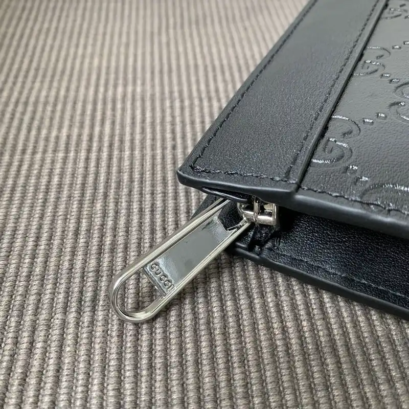 G*u*i bags 2104dj0111