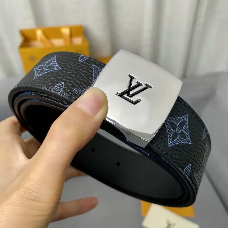 LV Belts 2106XA0152