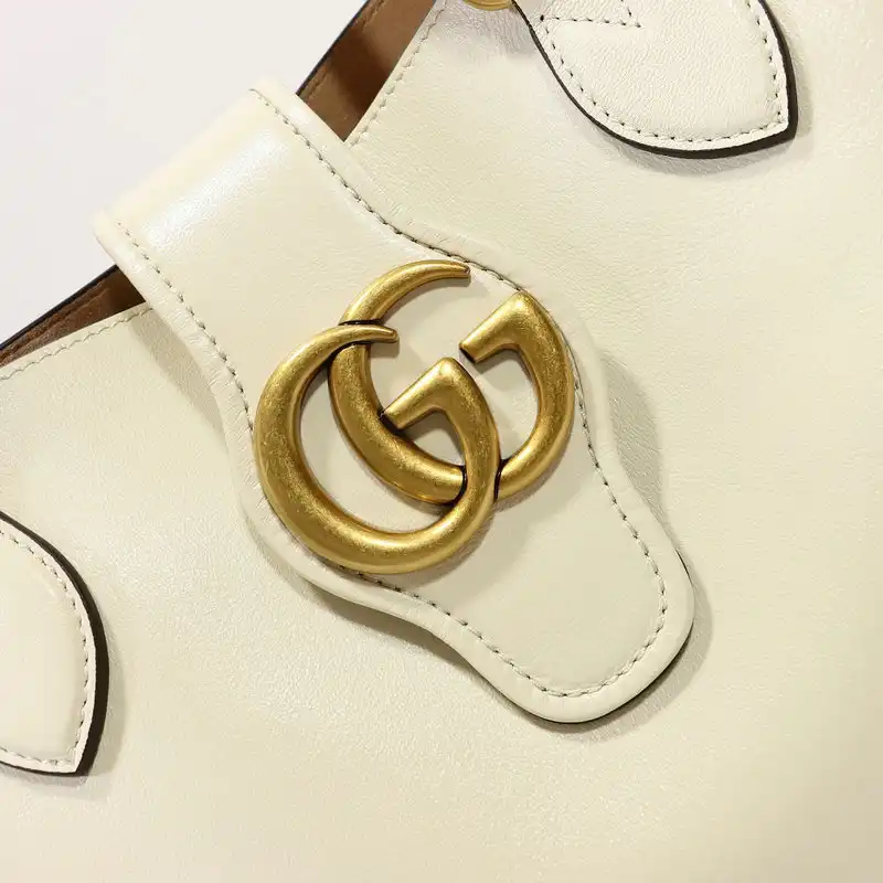 G*u*i bags 2106dj0038