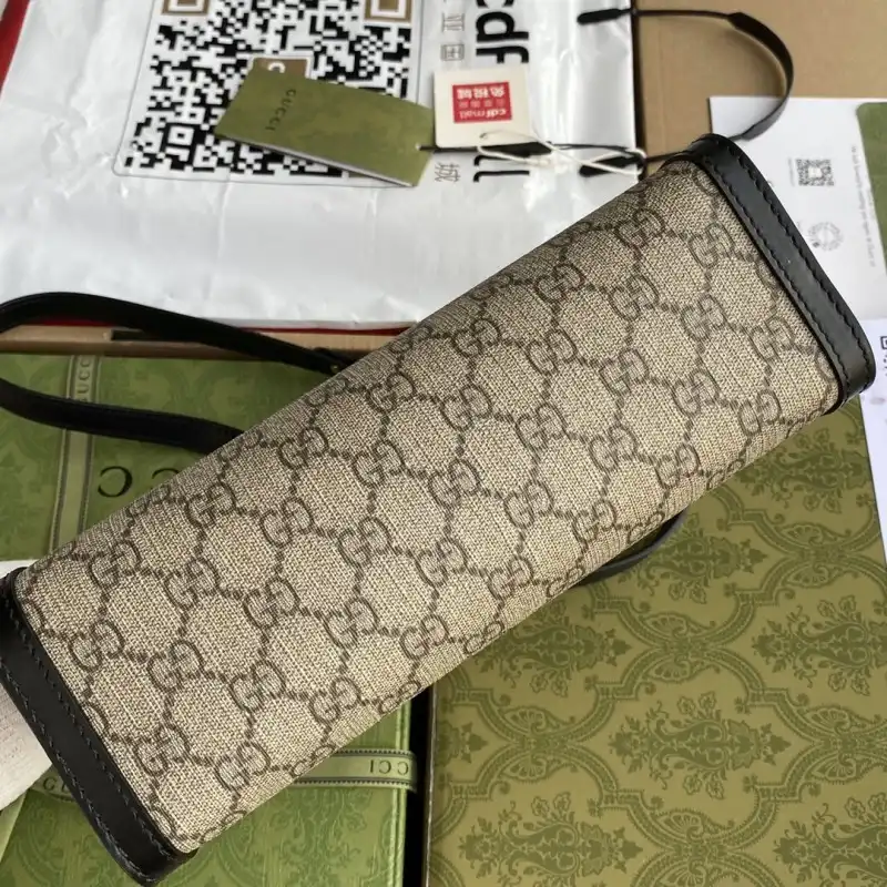 G*u*i s bags 2108ya0086