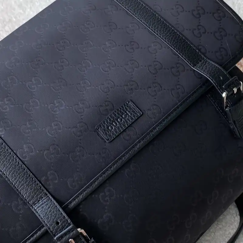 G*u*i s bags 2108ya0088