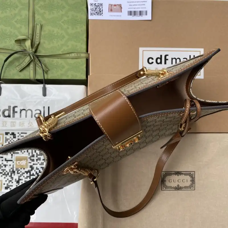 G*u*i s bags 2108ya0099