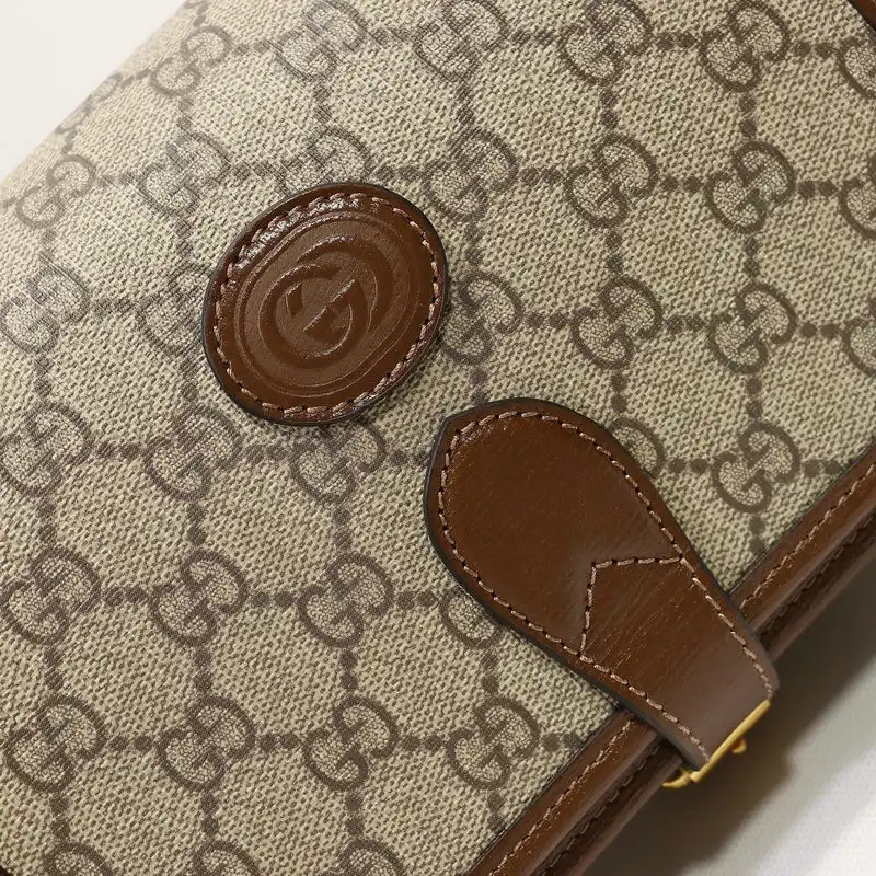 G*u*i bags 2109dj0023