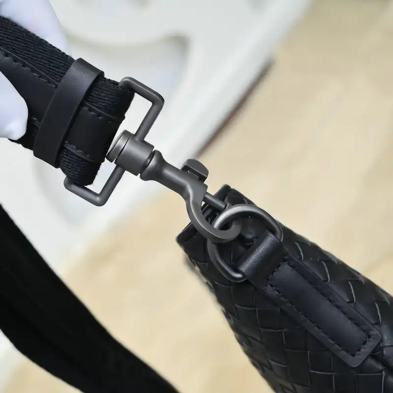 Bottega Veneta s Bags 2110YZ0002