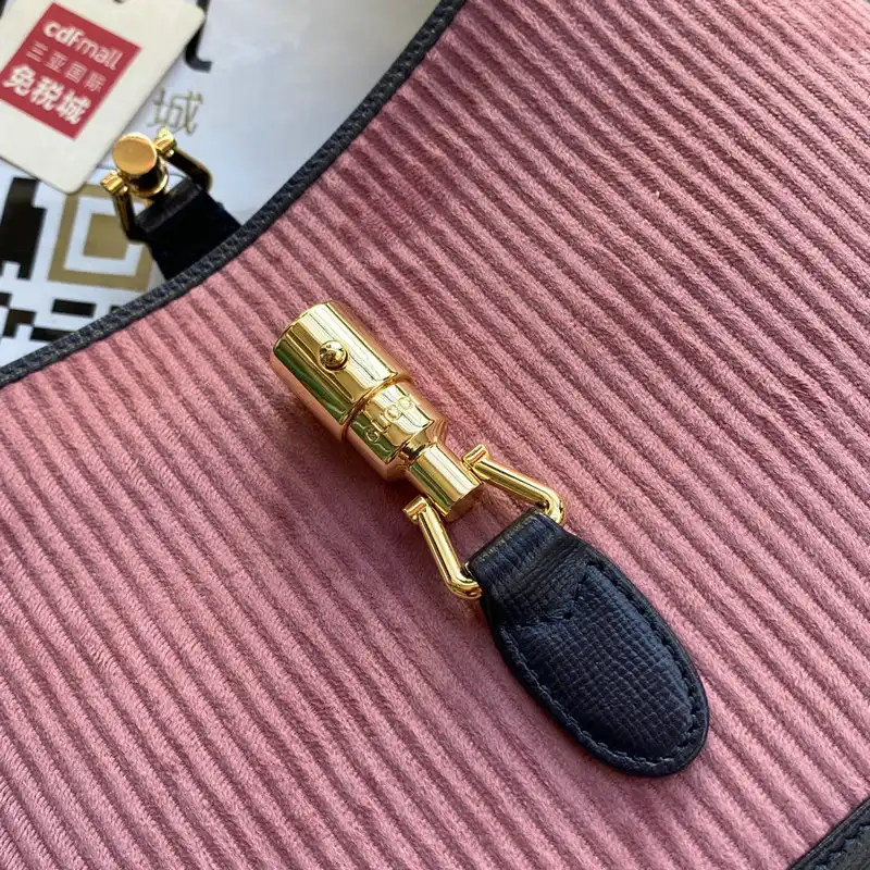 G*u*i bags 2111ya0024