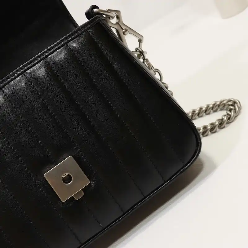 G*u*i bag 2112dj0006