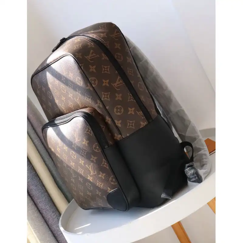 LV Bag 2201DJ0055