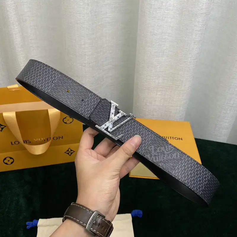 LV Belts 2201XA0179