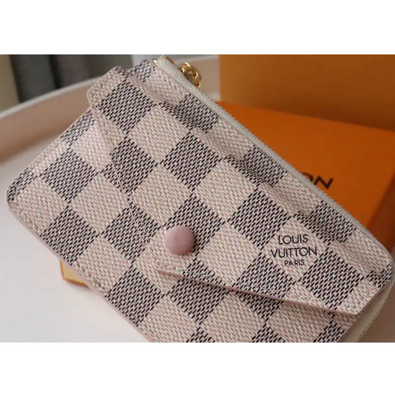 LV Bag 2205DJ0041