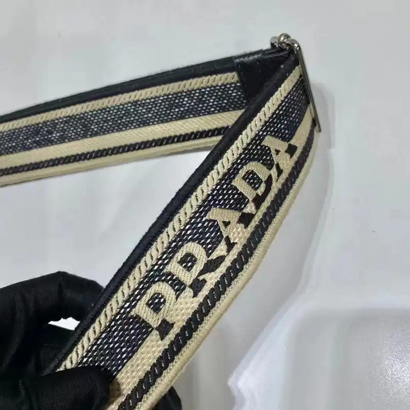 Prada Bag 2205HT0018