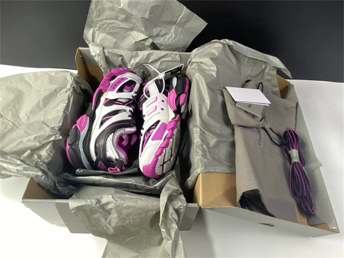 BLCG TRACK SNEAKER 542436 W3NB2 5032 LED Sustainable 4513