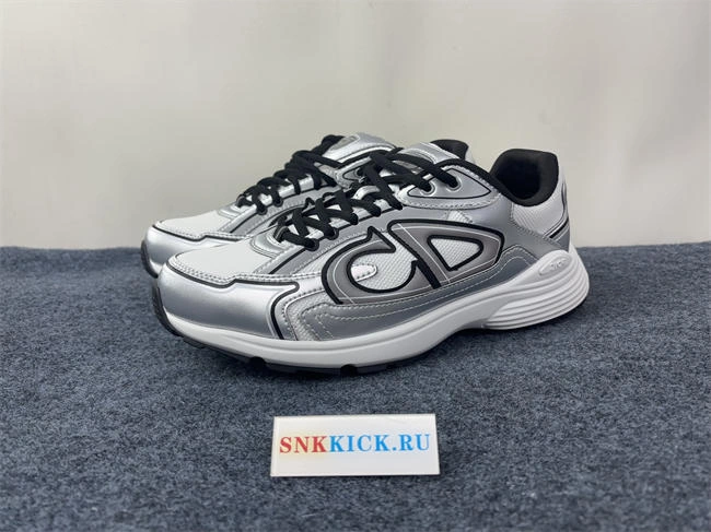WaterResistant DR B30 Sneaker sliver 995