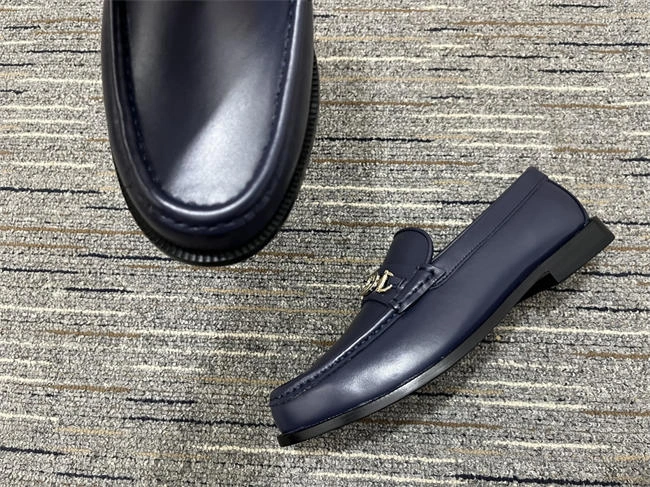 G*u*i loafer chic 335