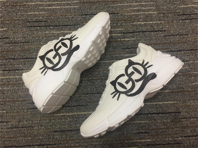 elegant G*u*i rhyton sneaker 240