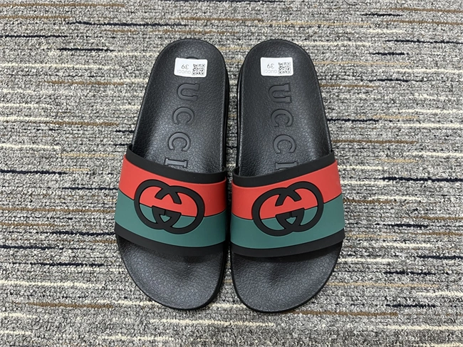 G*u*i slide casual 419