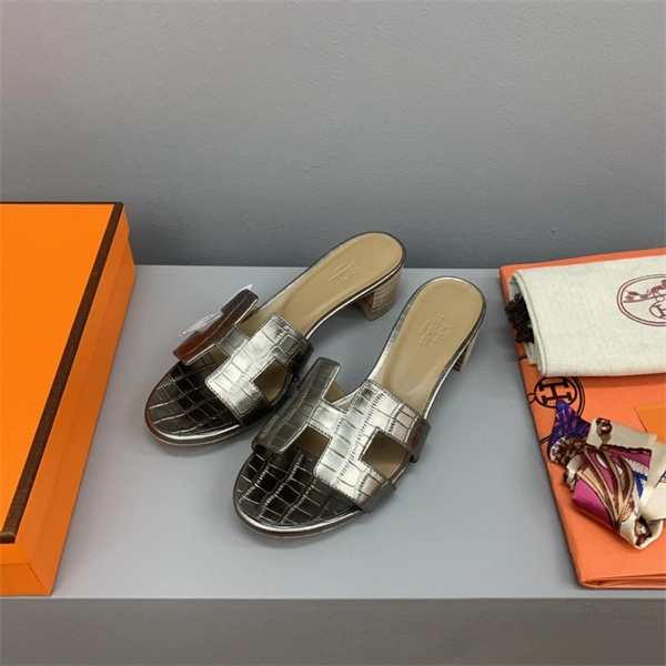 H Slipper Unisex 2365