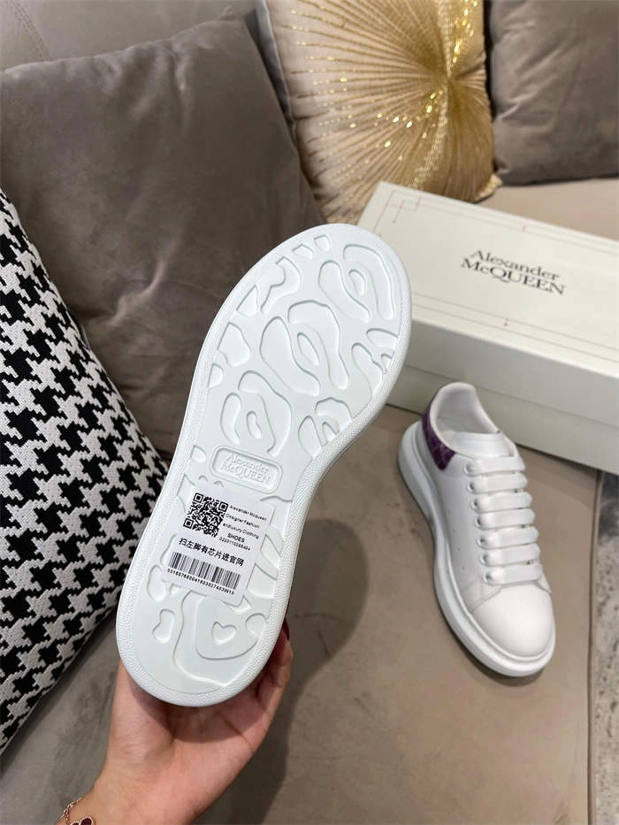 Mc Queen Affordable 2527