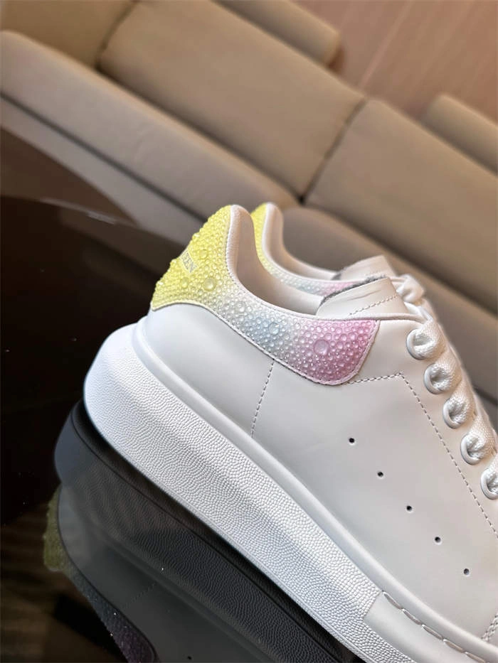 Mc Queen Affordable 2559