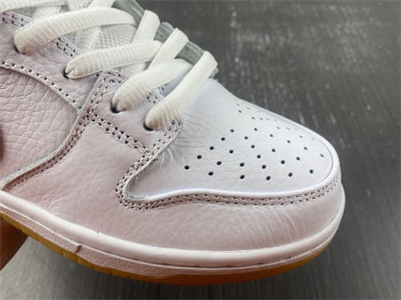 Nike SB Dunk Low Pro White Gum CD2563- ZipUp 4604