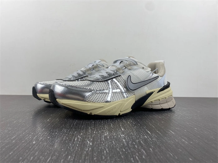 Nike V2K Run Summit White Metallic Silver FD0736- Affordable 5301