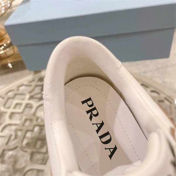 PRADA TopPick 3209