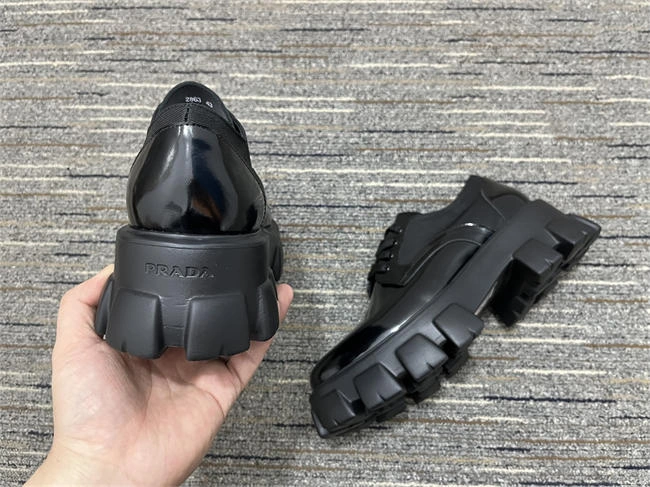 Prada Loafer Minimalist 3336