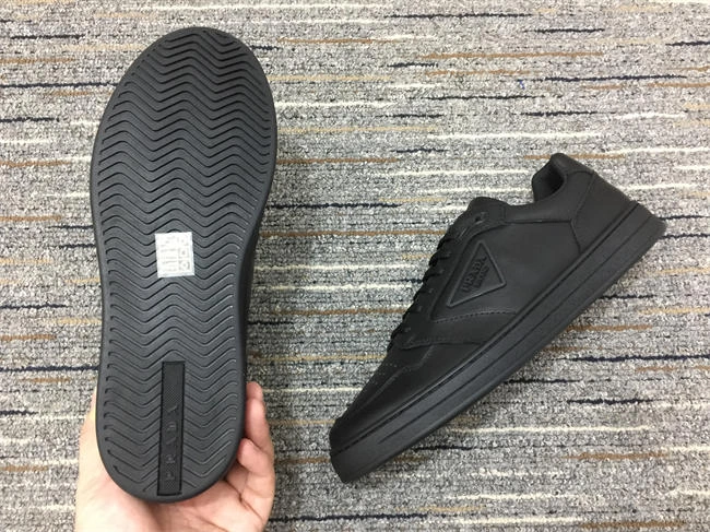 Prada Sneaker RelaxedFit 3375