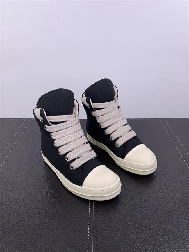 Lightweight Rick Owens sneaker 3494